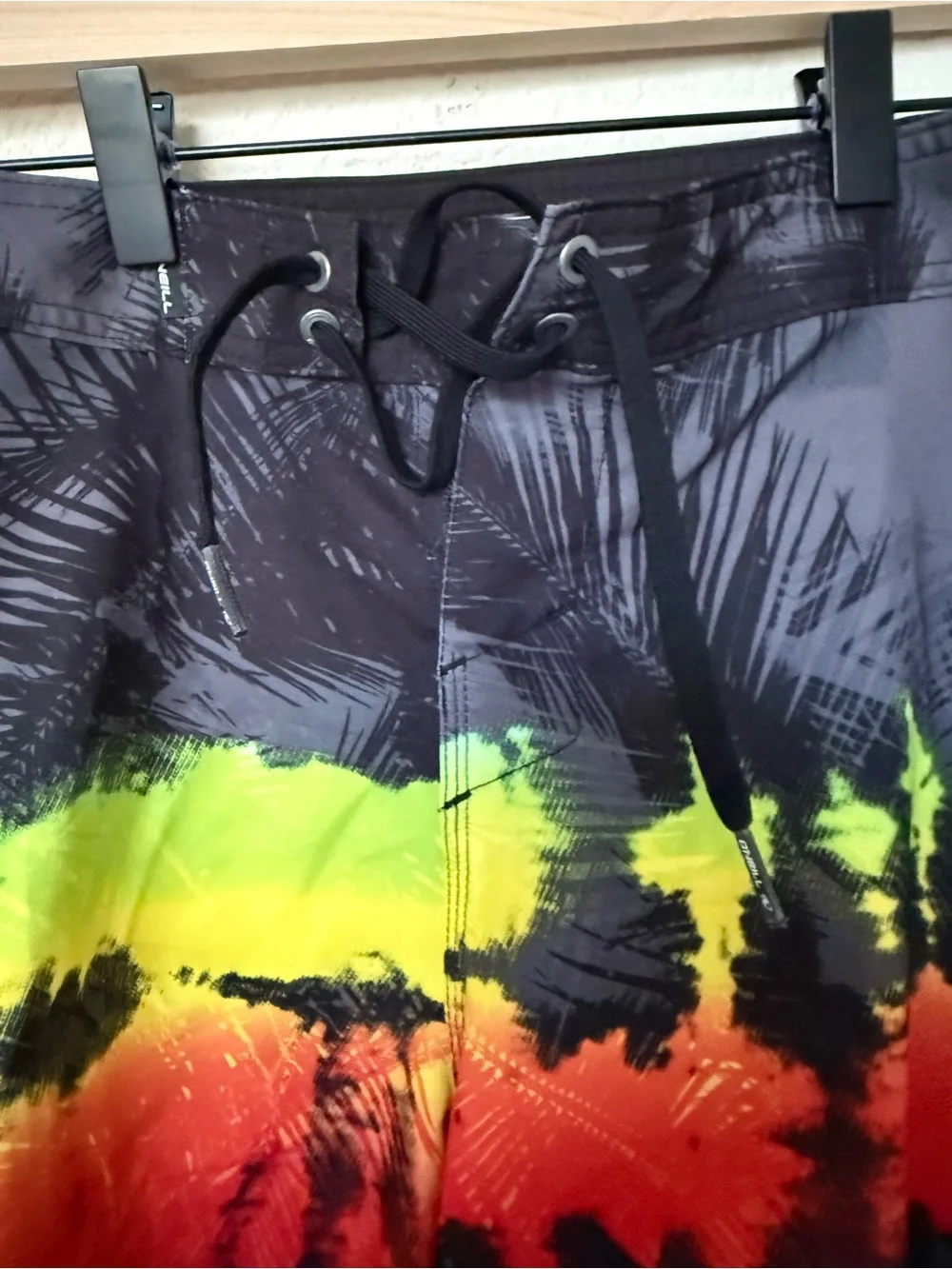 O'Neill Swim Hyperfreak Heat Hawaii Rasta Boardshorts Men’s 28